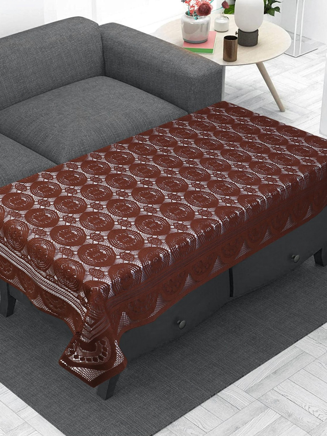 LooMantha Brown and White Floral Anti-Skid Cotton 4-Seater Table Cover