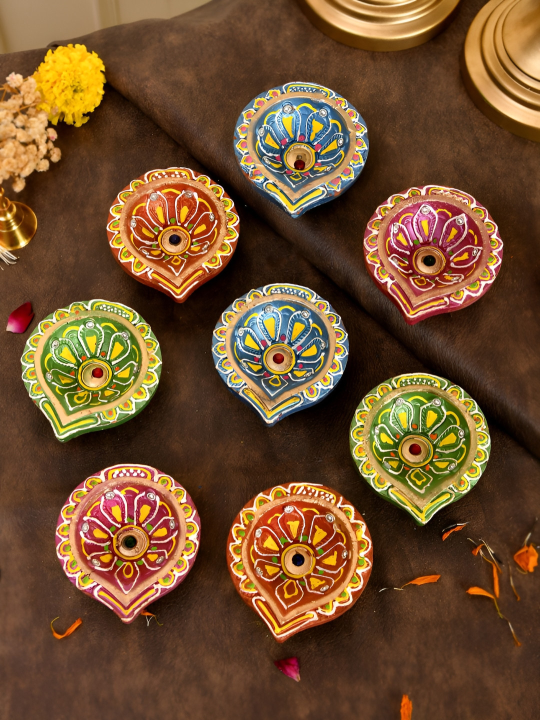 Aapno Rajasthan Red & Green 8 Pieces Floral Printed Terracotta Diyas