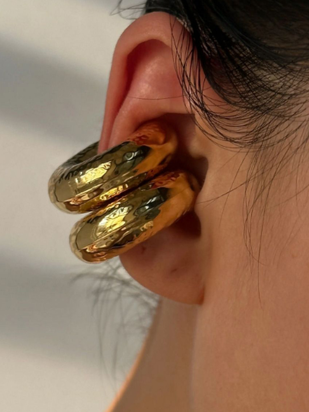 ISHKAARA Gold-Plated Textured Duo Clip On Ear Cuffs
