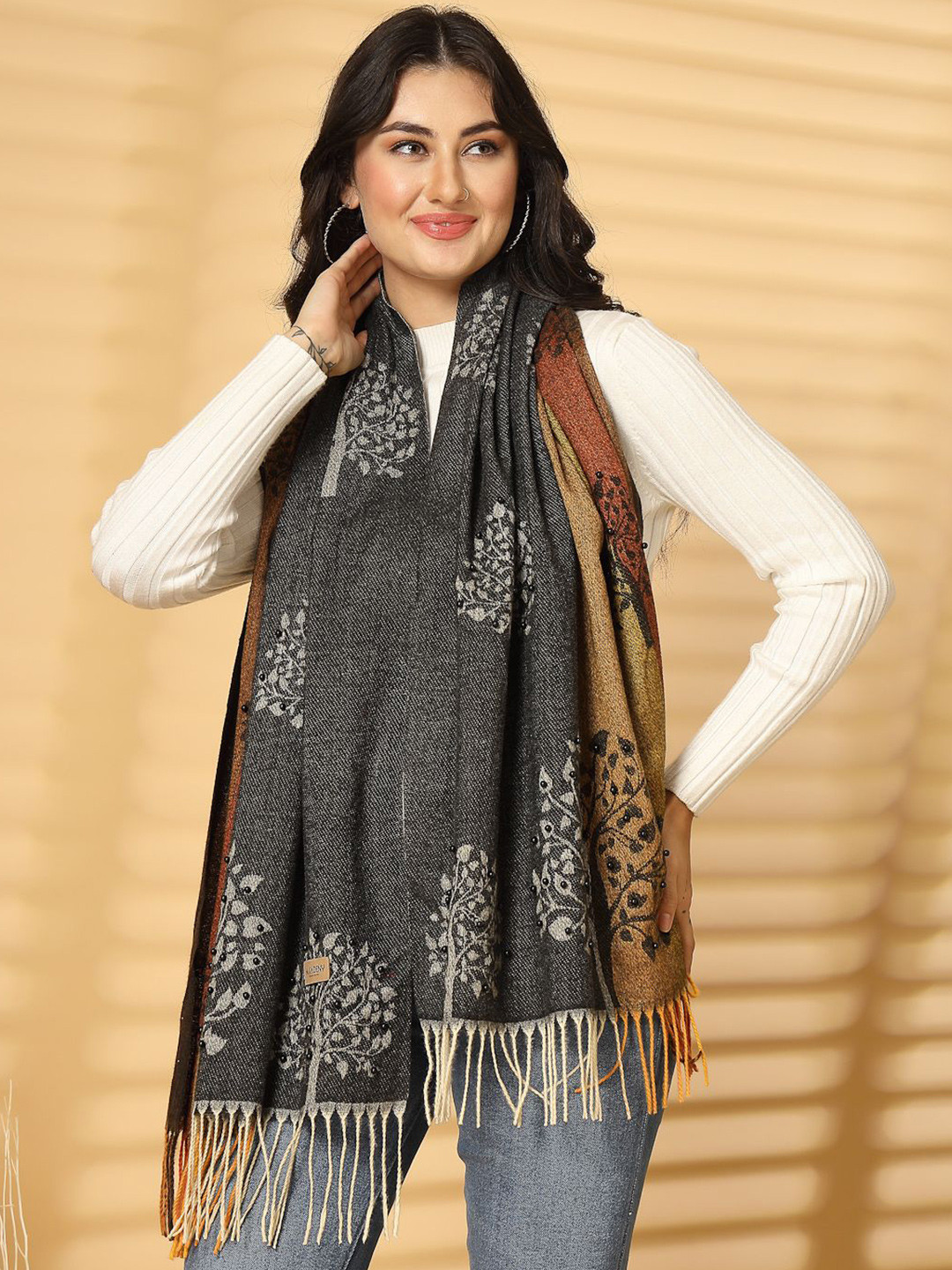 Mafadeny Women Woven Design Stole With Fringed Border