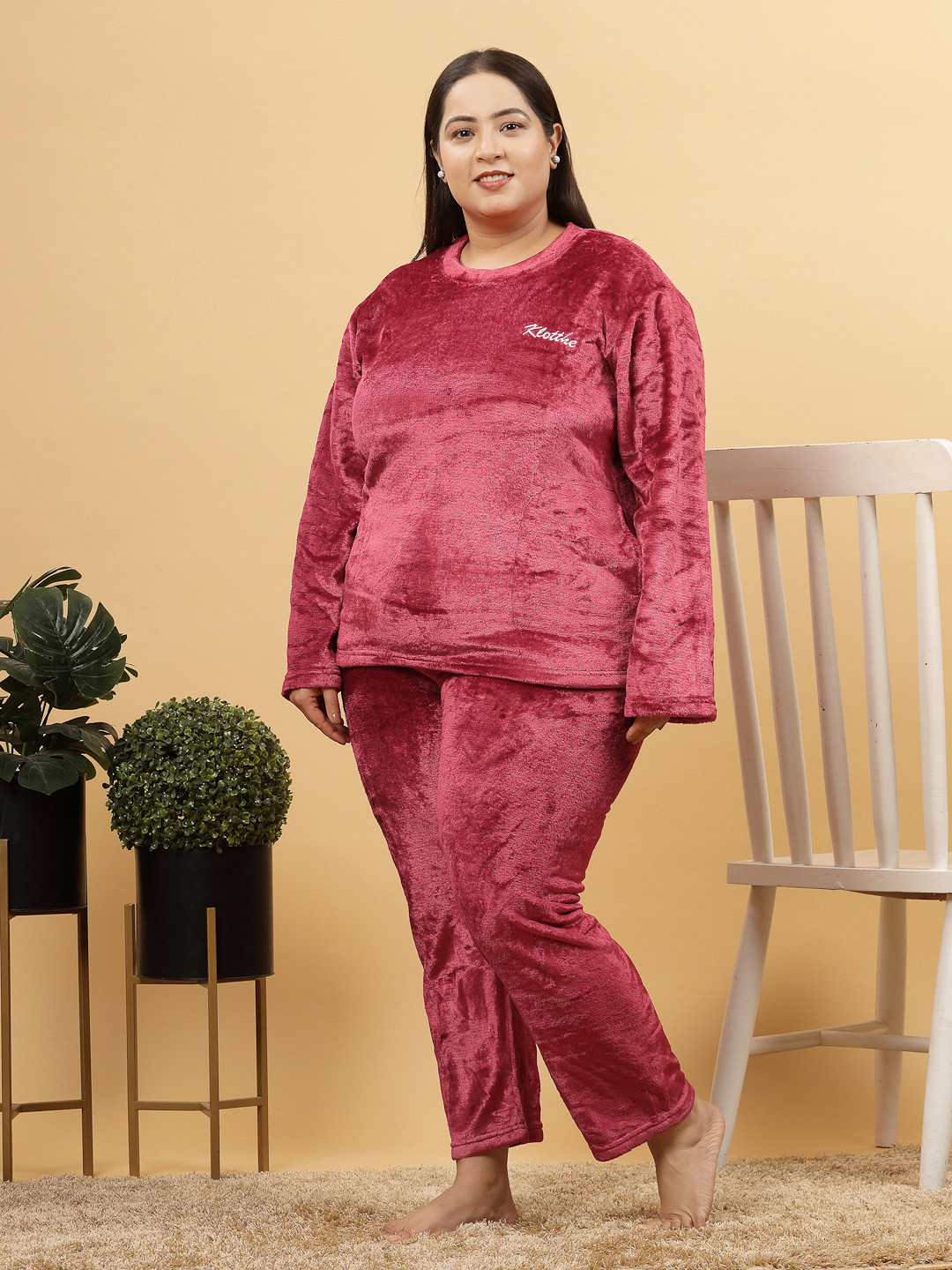 KLOTTHE Women Solid Plus Size Woolen Night Suit