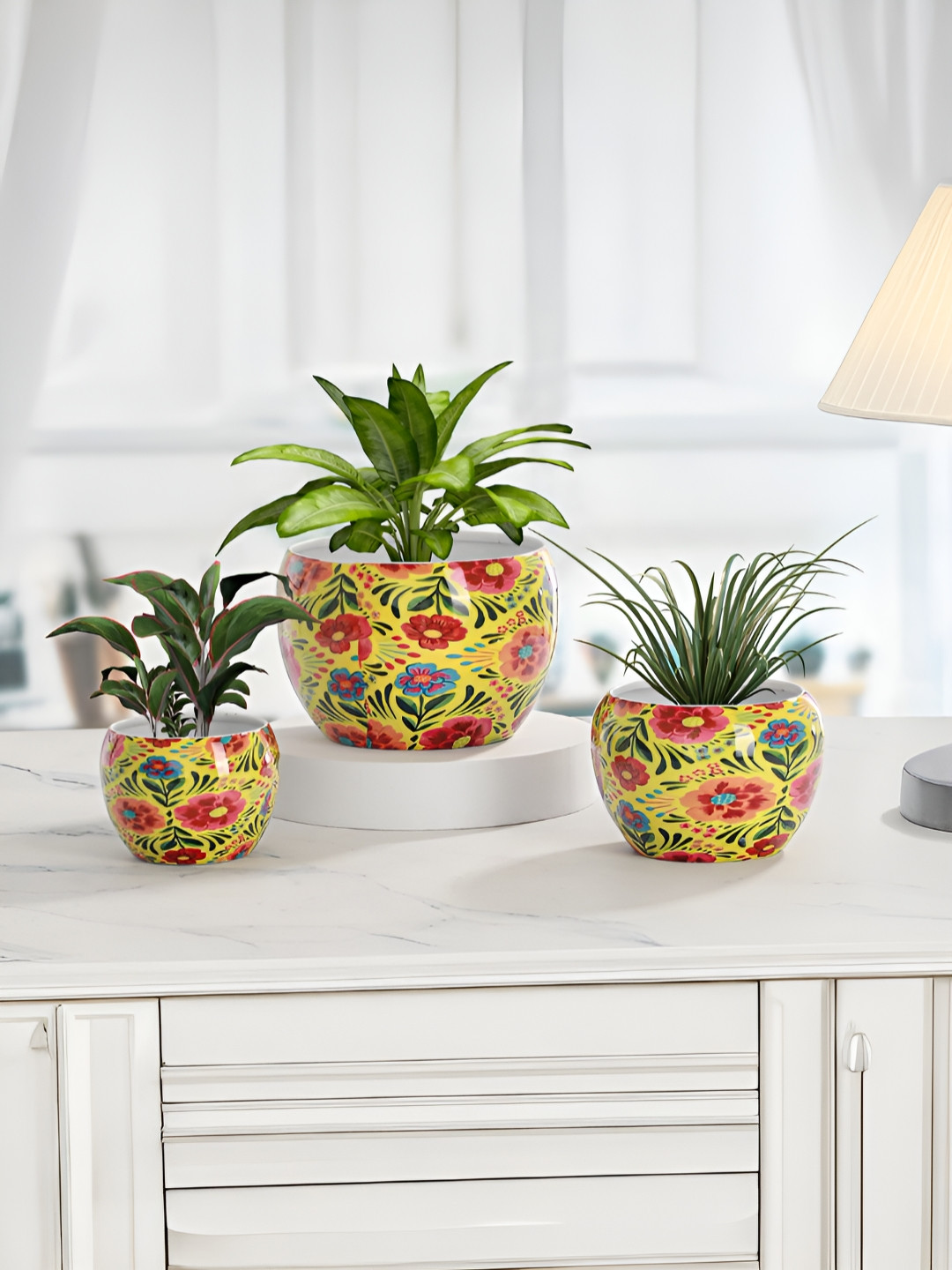 Homspurts Apple Bowl Planter Yellow & Red 3 Pieces Printed Metal Planters
