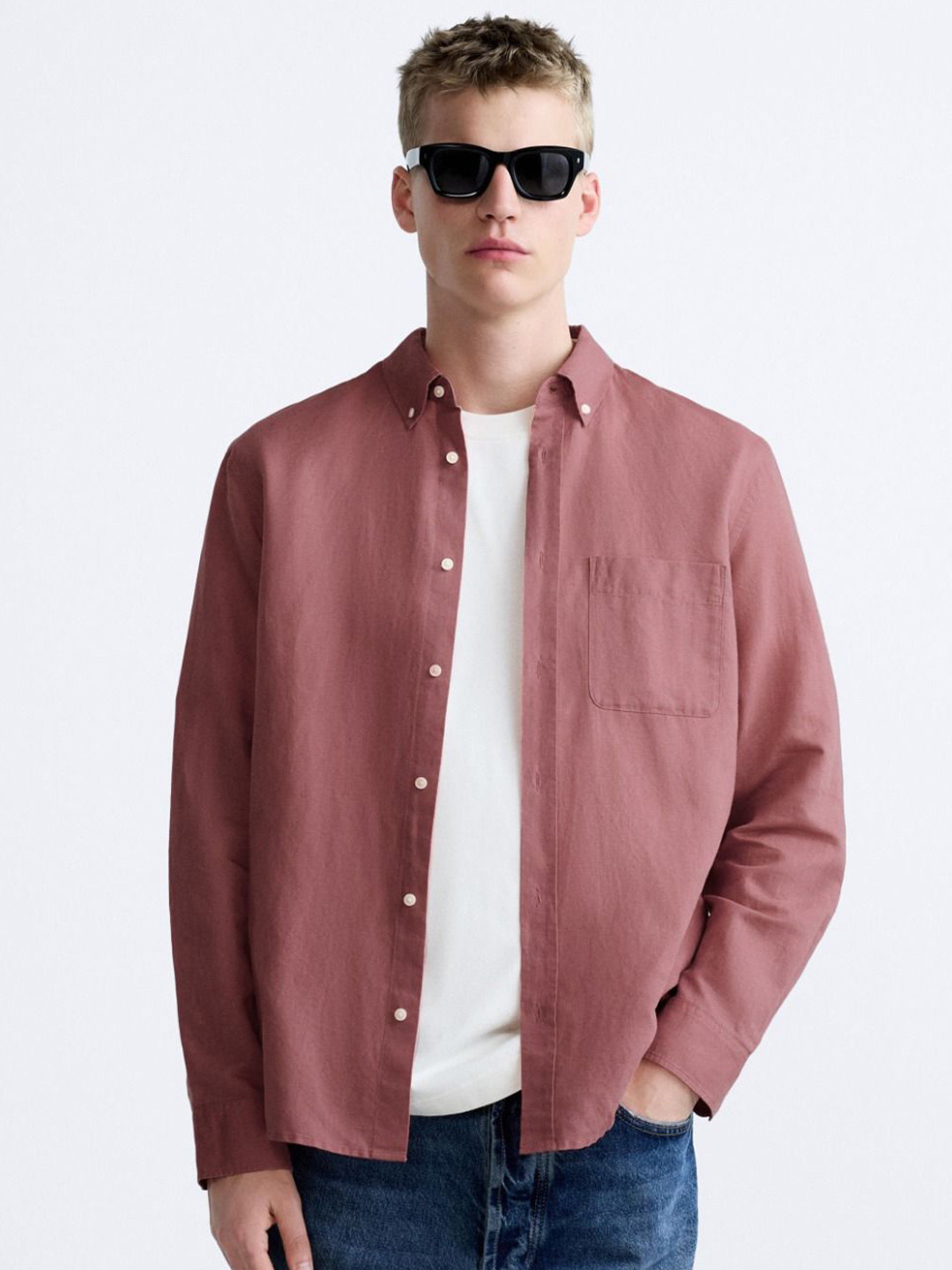 MISCHIEF MONKEY Men Classic Button-Down Collar Solid Cotton Tailored Fit Casual Shirt