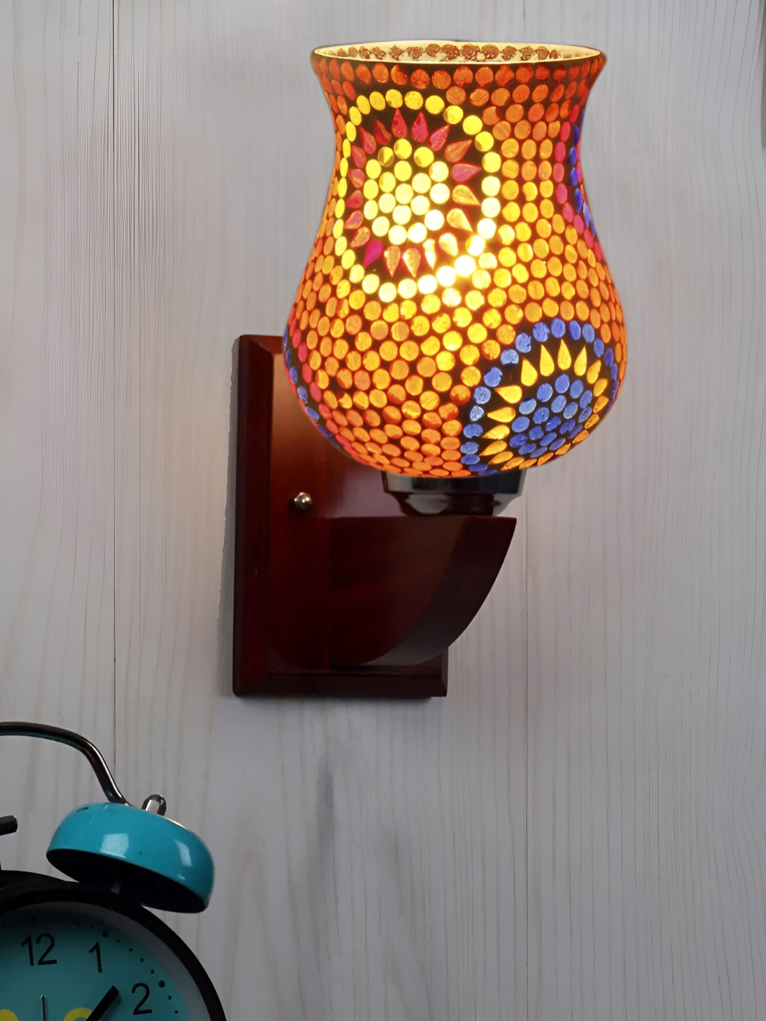 Devansh White & Red Textured Wood Traditional Abstract Shaped Shaped Wall Lamp