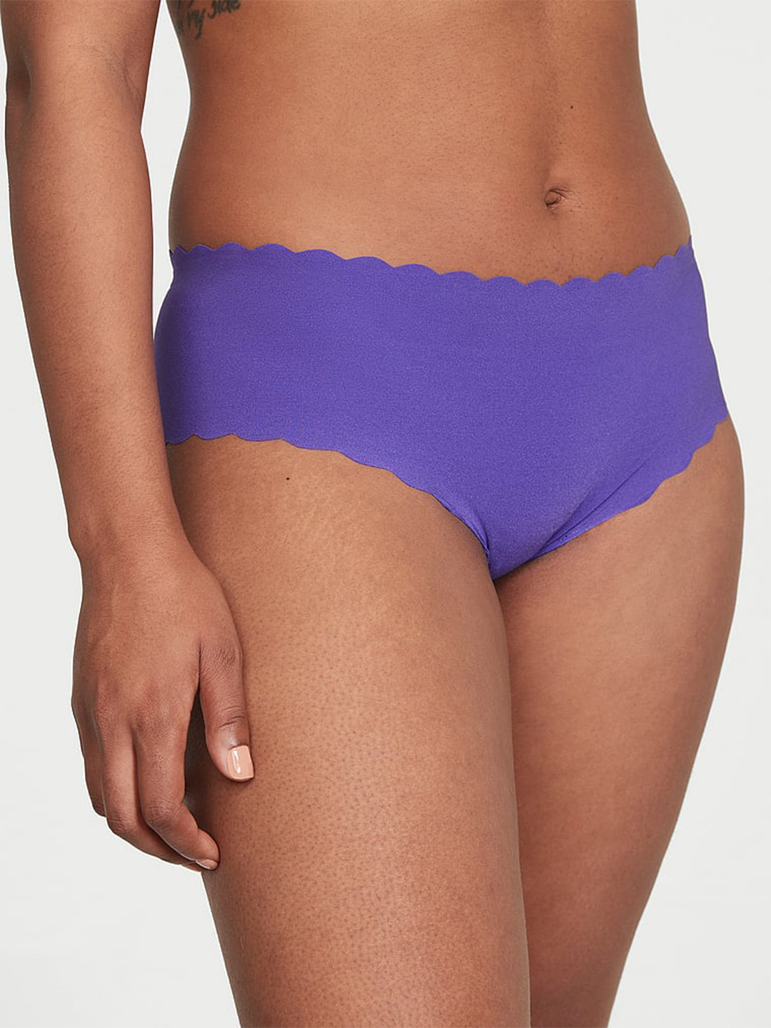 Victoria's Secret No-Show Scallop Hiphugger Panty