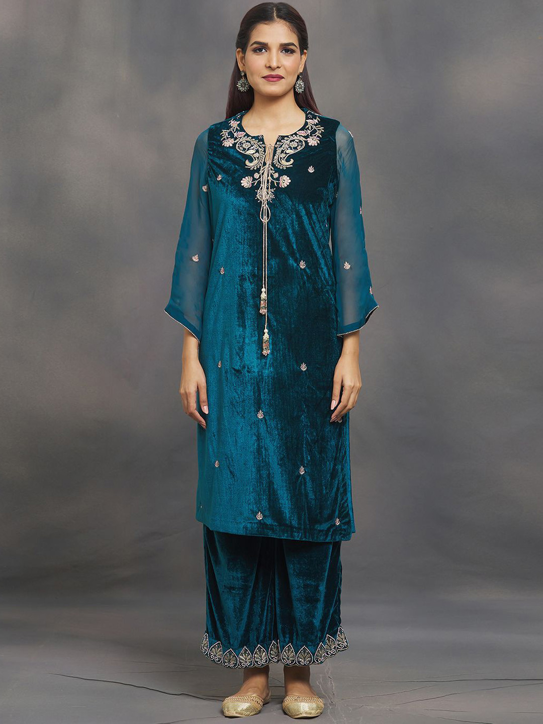 Samyukta Singhani Ethnic Motifs Embroidered Straight Kurta with Palazzos