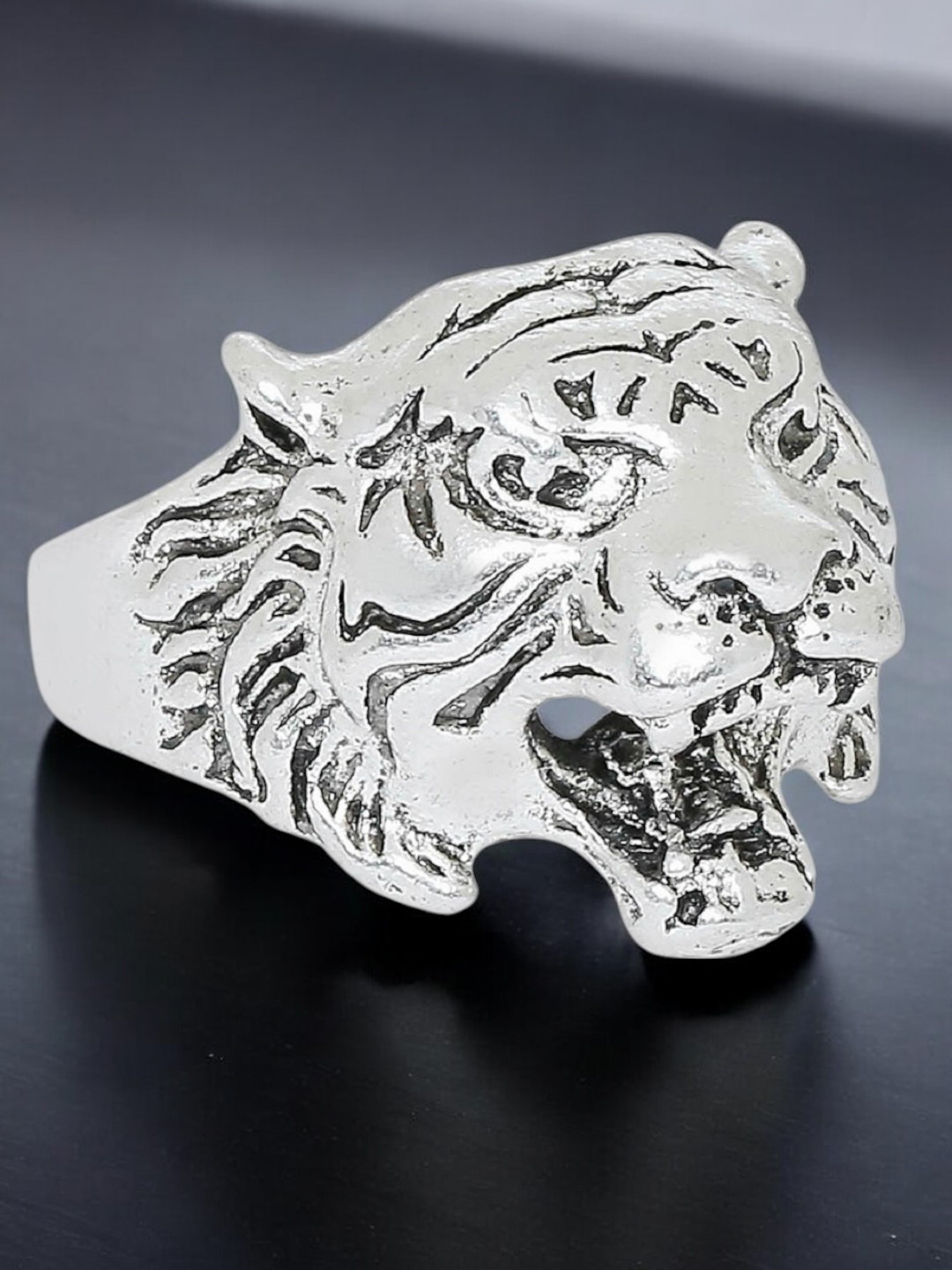 fabula Men Vintage Tiger Biker Ring