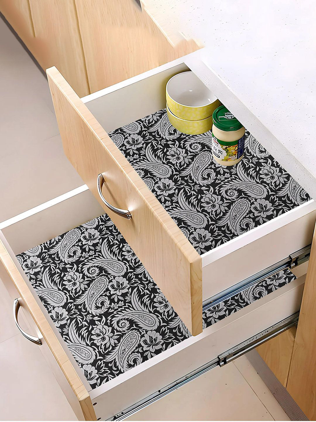 Kuber Industries Silver-Toned & Black 2 Pieces Printed Shelf Liner Organisers