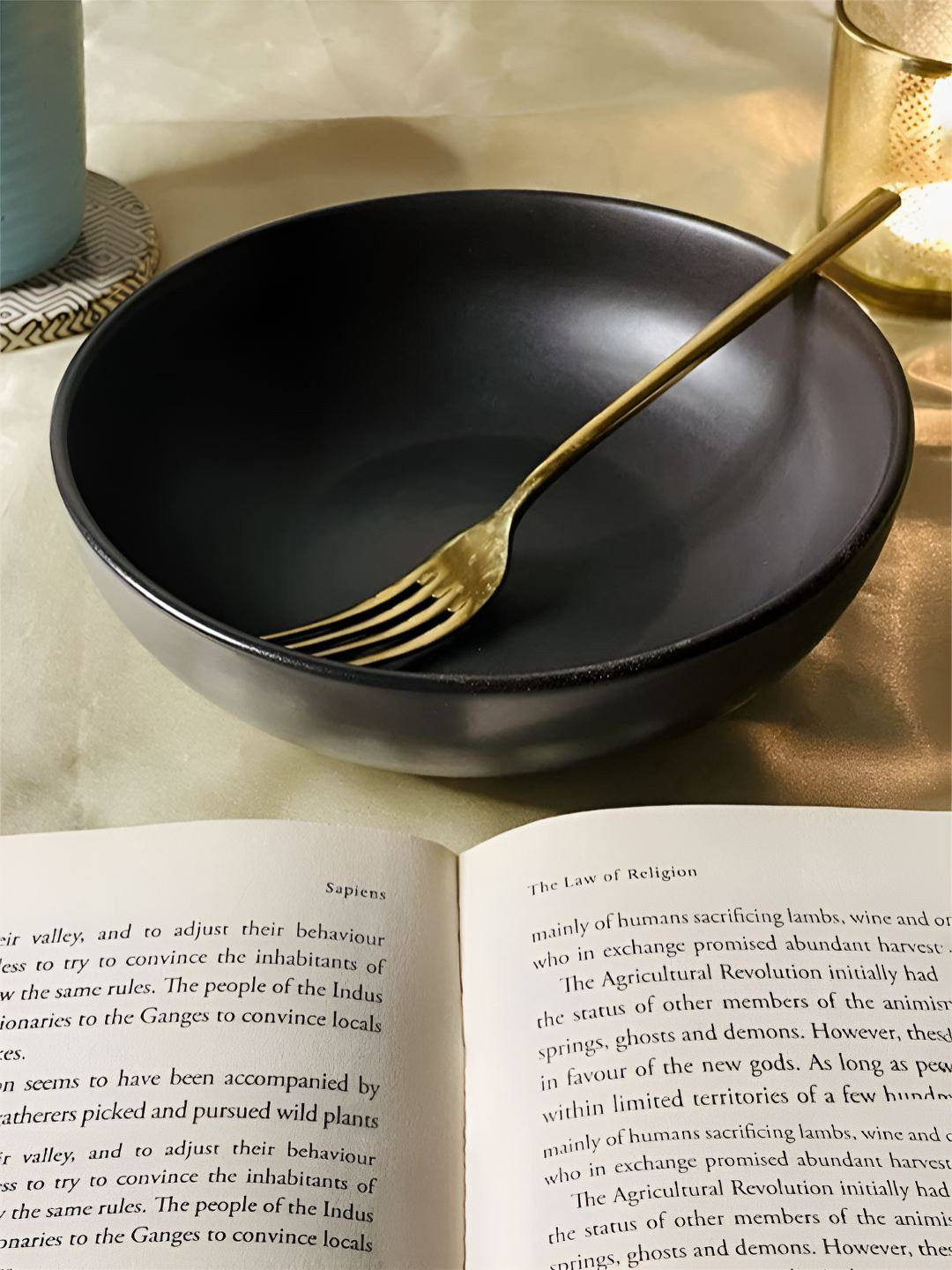 Glimpse Homes Classic Black Ceramic Serving Bowl