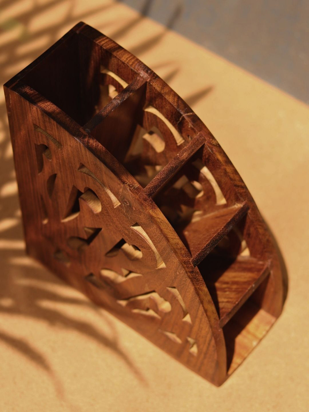 WEAVING HOMES Brown Patterned Wooden Cutlery Holder