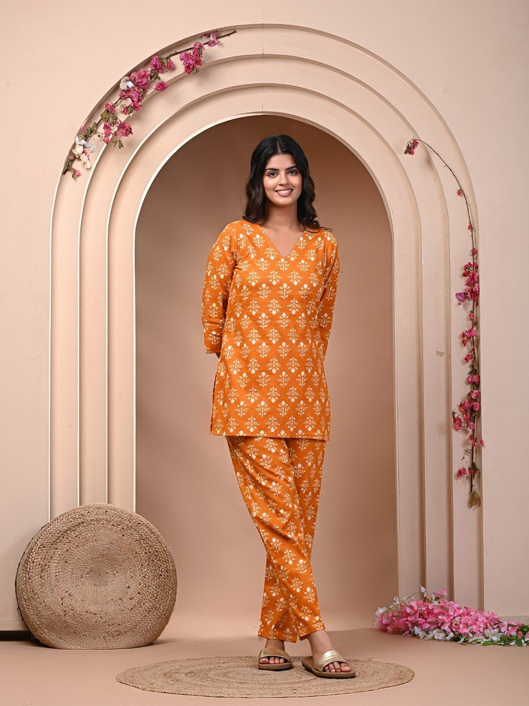Futra Gabha Floral Printed Nightdress