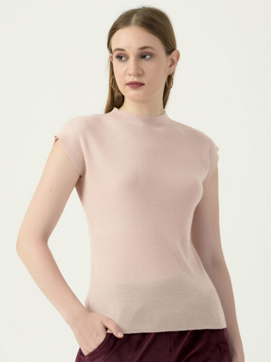 Albion By CnM Women Solid Round Neck Cotton T-shirt