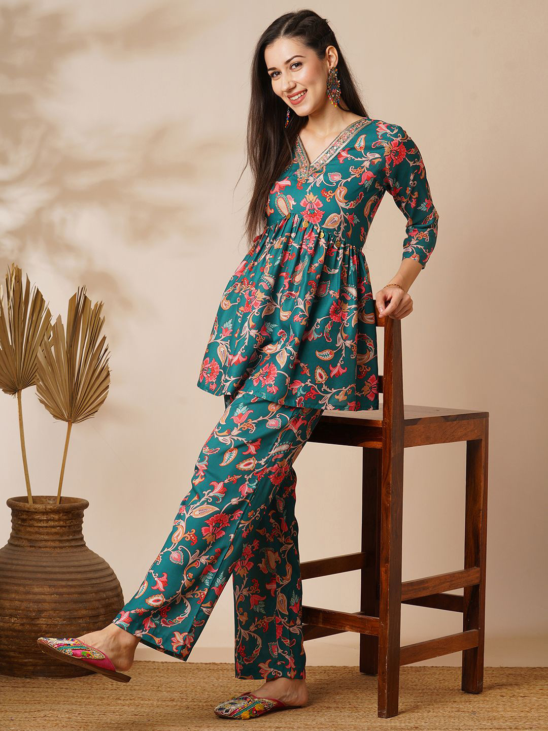 Globus Green Embroidered Jaal Print Tassel Detailing A-Line Tunic & Pant