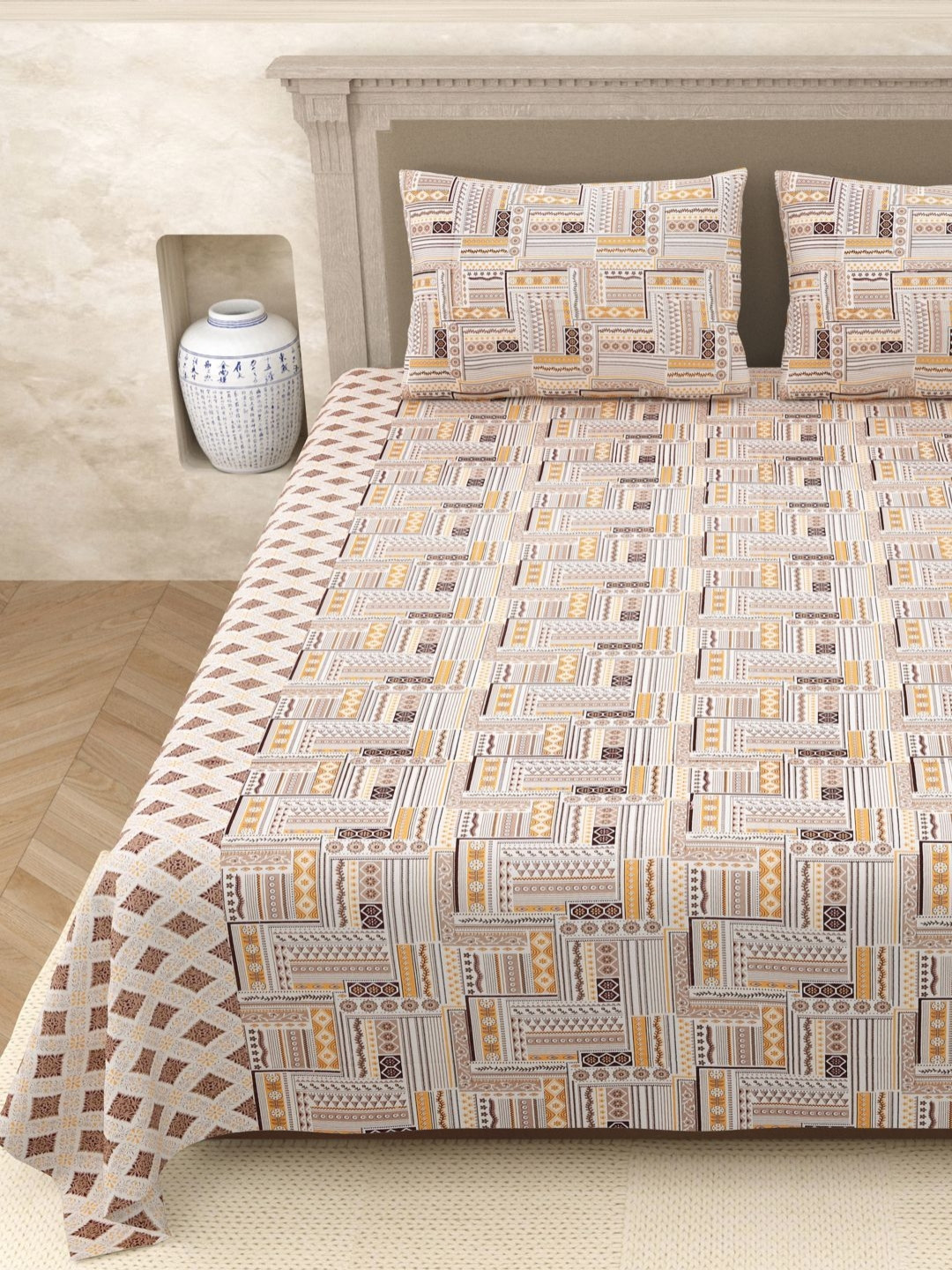 Aura Elegant Beige Geometric Pure Cotton 210 TC Queen Fine Bedsheet with 2 Pillow Covers-104 x 87 inches