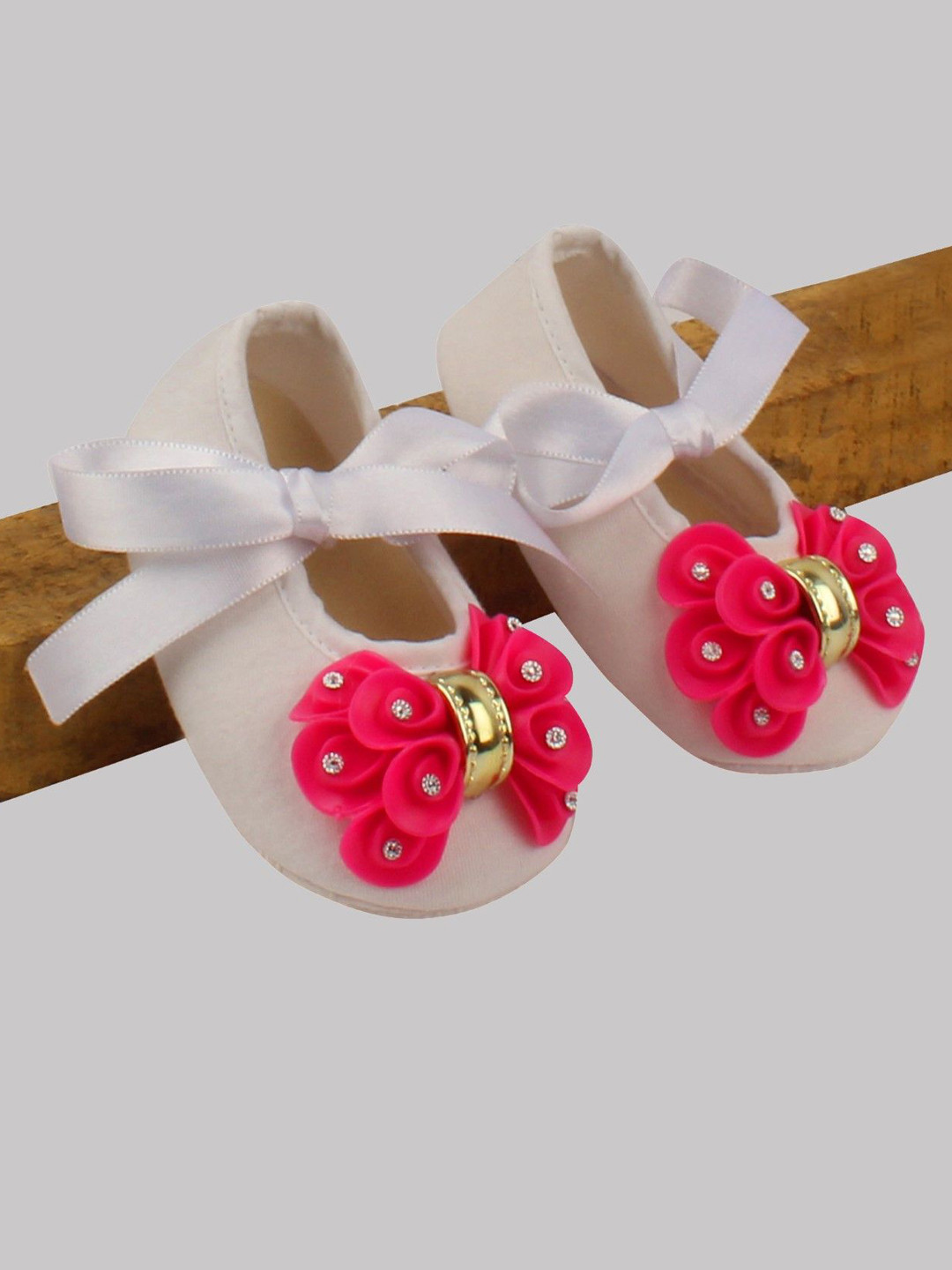 Daizy Girls Booties With Bow Details