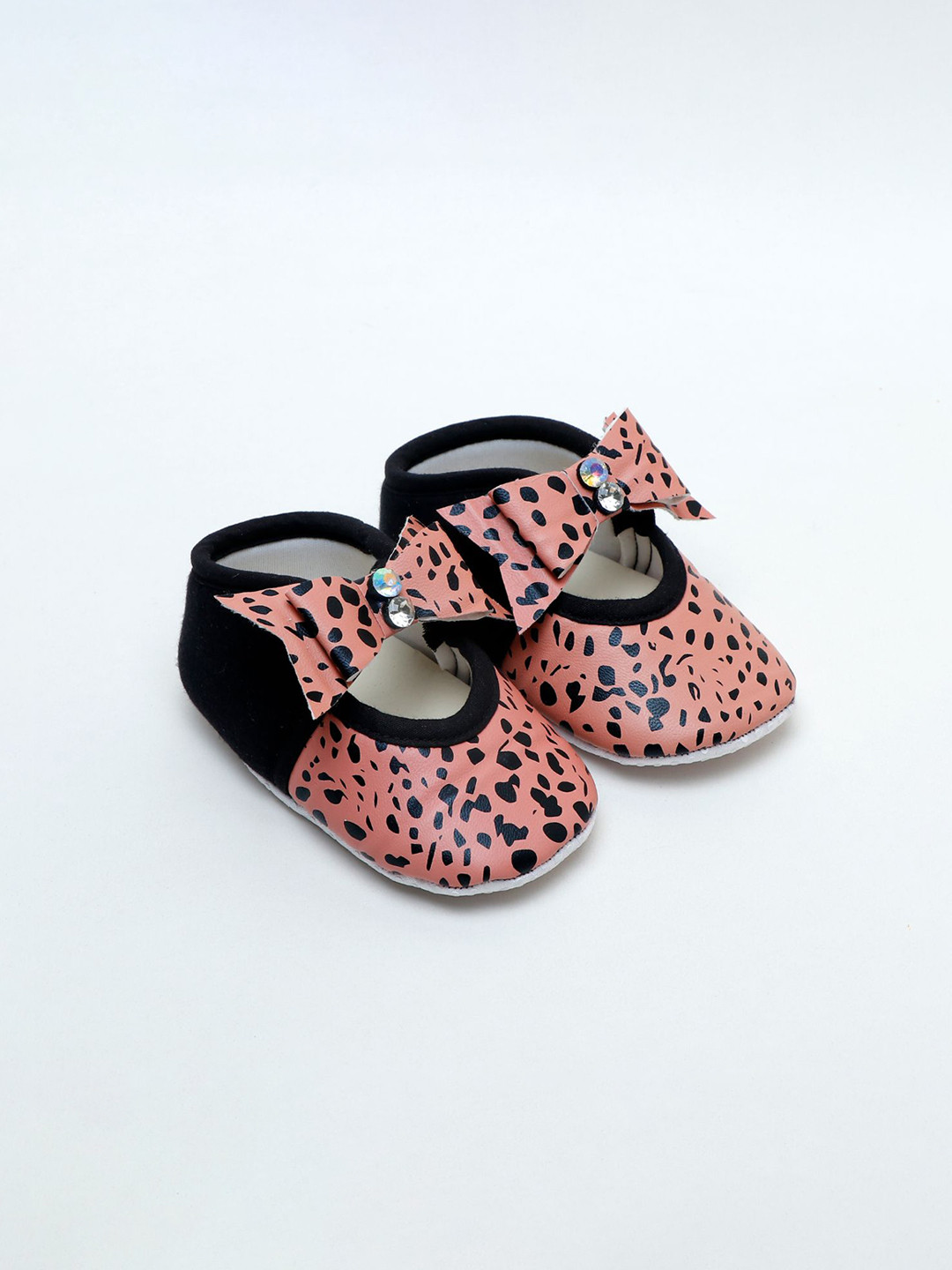 Daizy Girls Printed Sneakers With Bows