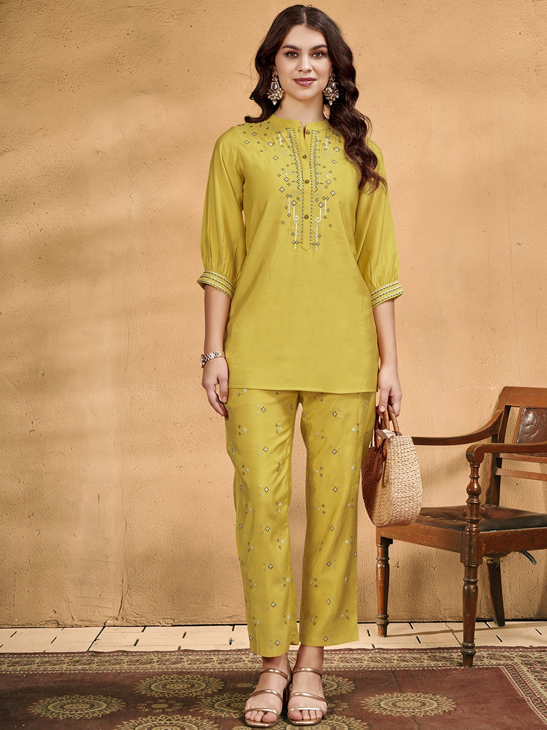 Anouk Embroidered Tunic & Trouser Co Ords - Co Ords for Women 31164721 | Myntra