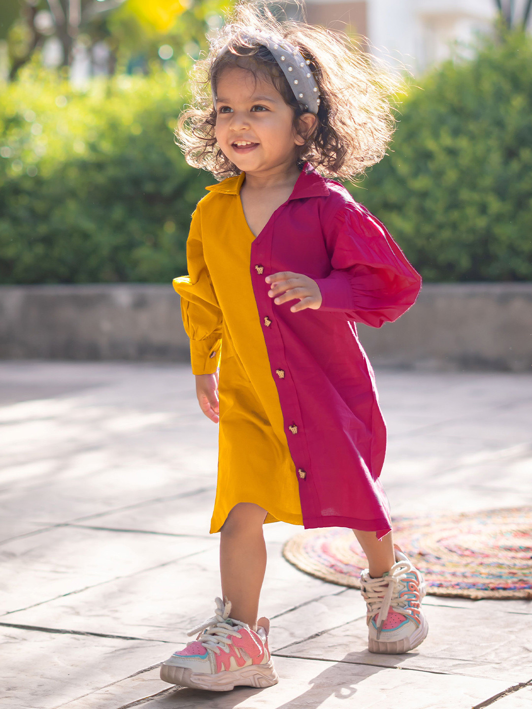 Peekaaboo Kids Girls Colourblocked Pure Cotton Cuffed Sleeve Shirt Dress