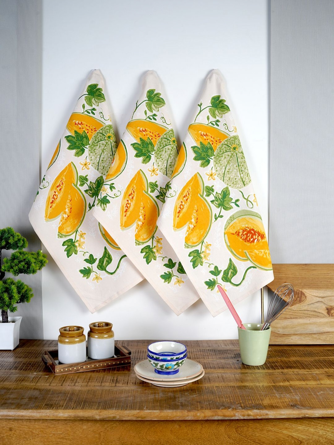 Ratan Cart Orange & Green 3 Pieces Pumpkin Printed Cotton Kitchen Towels