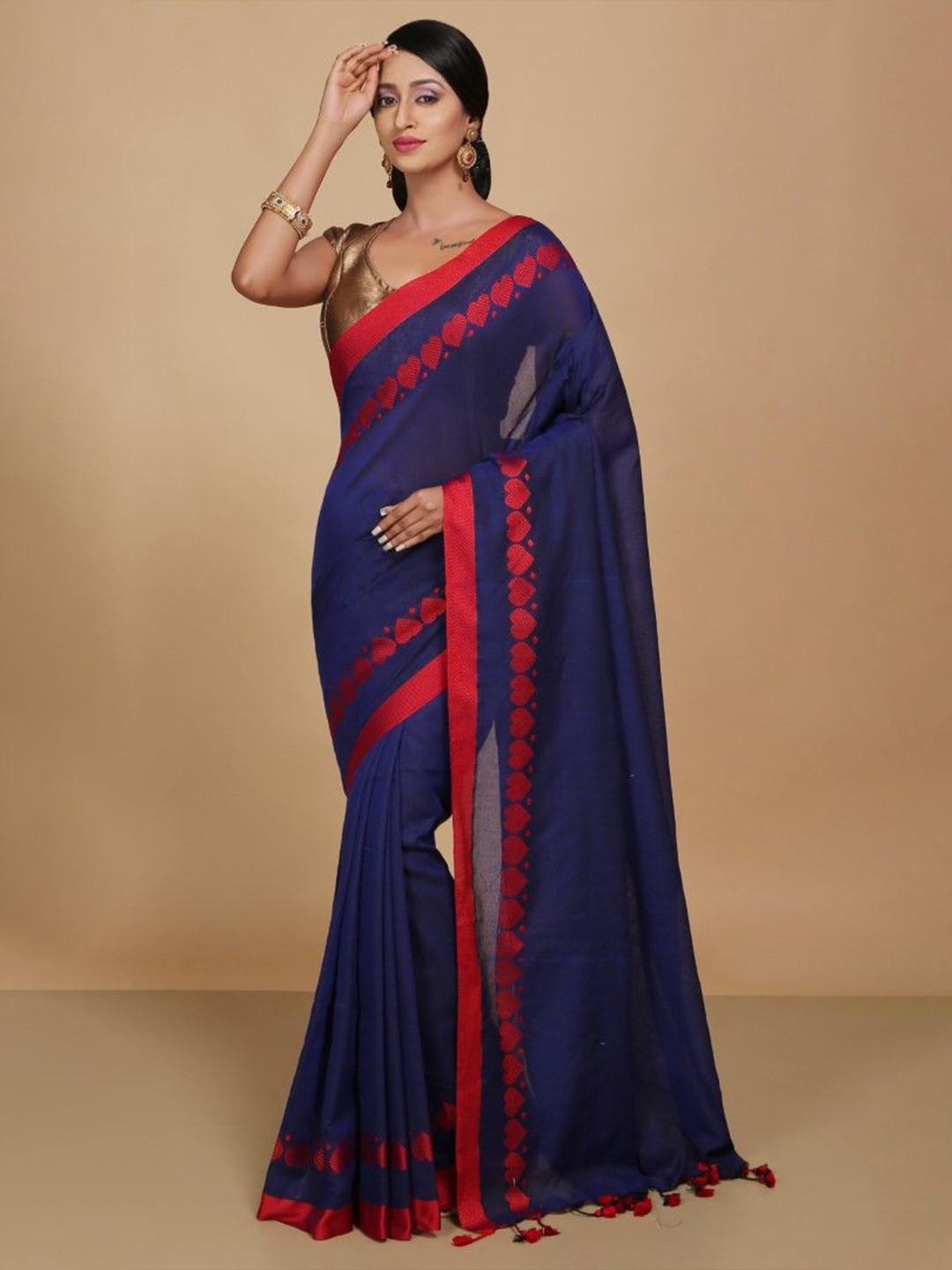 BENGAL HANDLOOM Solid Taant Saree