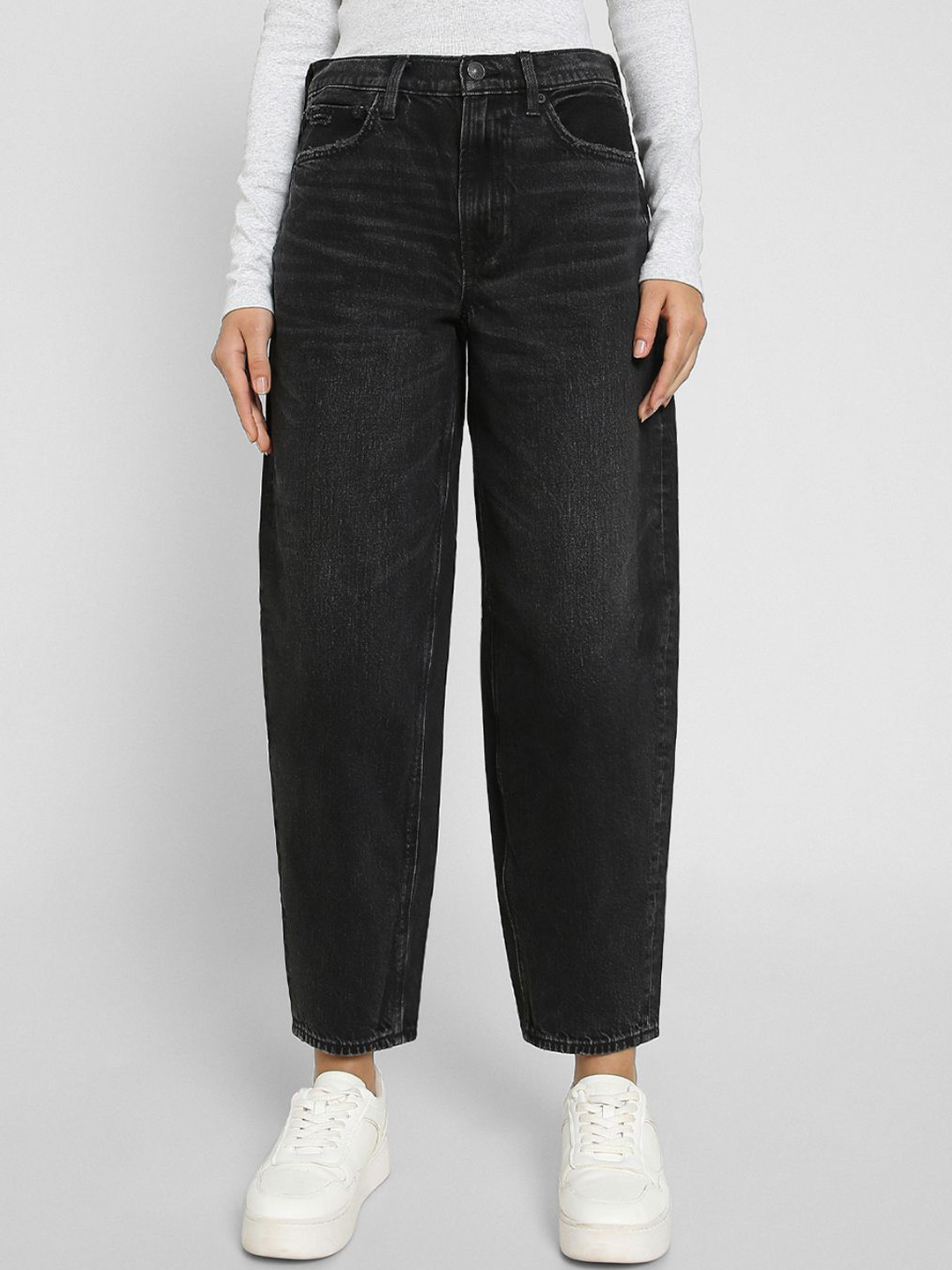 AMERICAN EAGLE OUTFITTERS Women Mid-Rise Regular Fit Balloon Jean