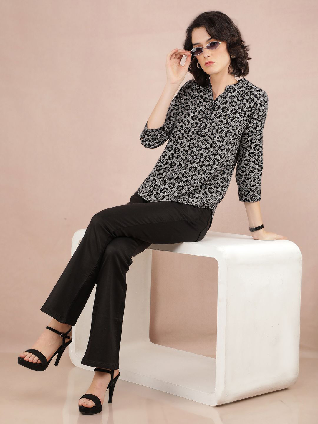 Crimsoune Club Women Floral Printed Mandarin Collar Lyocell Top