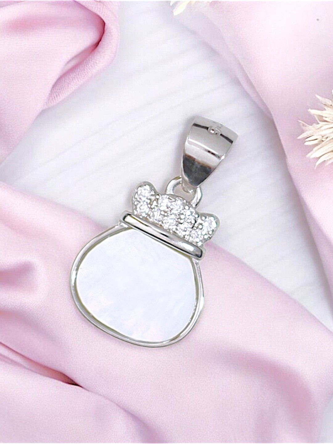 Taraash 925 Sterling Silver Rhodium-Plated CZ Studded & Mother of Pearl Crown Pendant