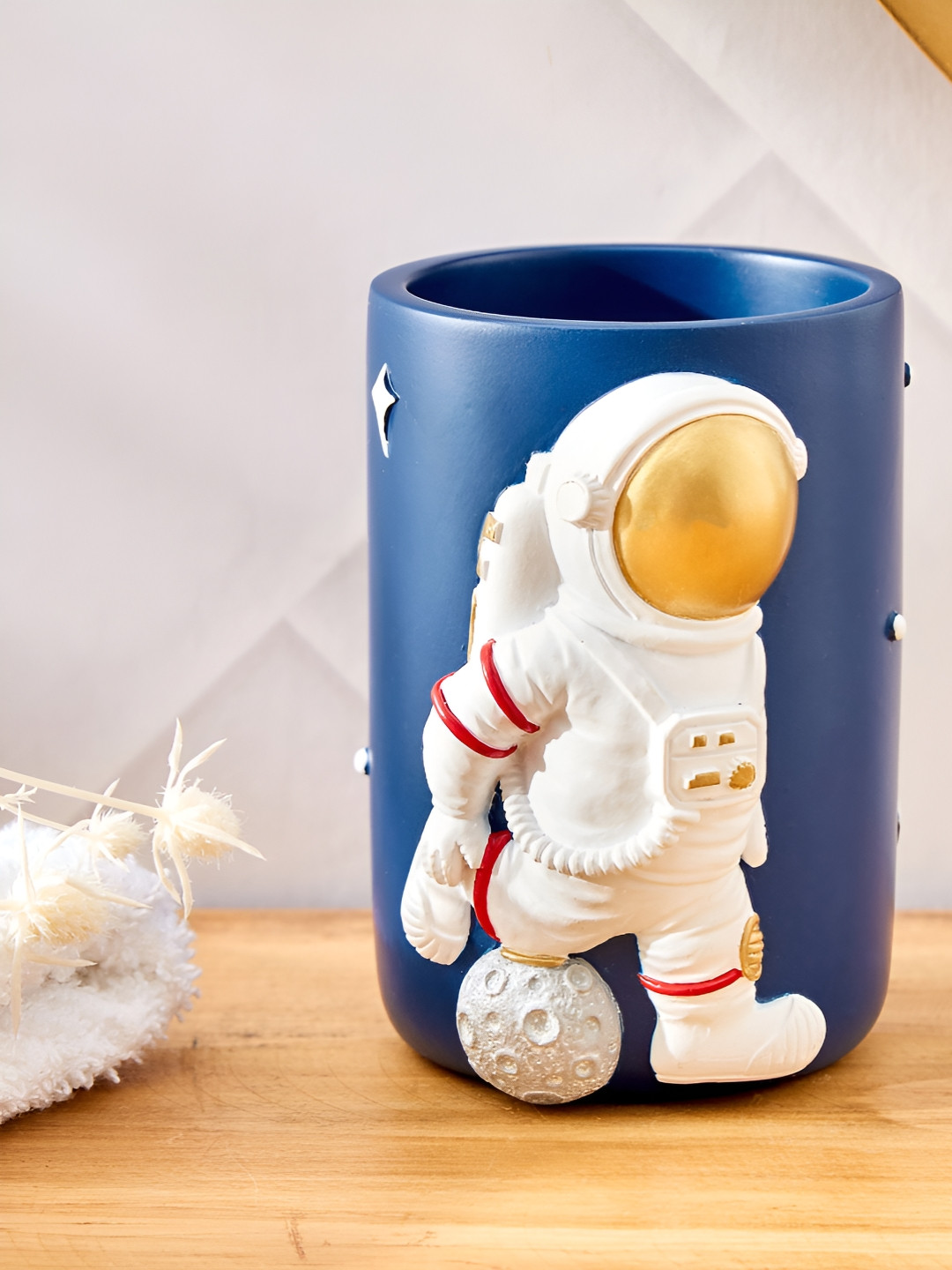 Home Centre Blue & White Astronaut Textured Toothbrush Holder