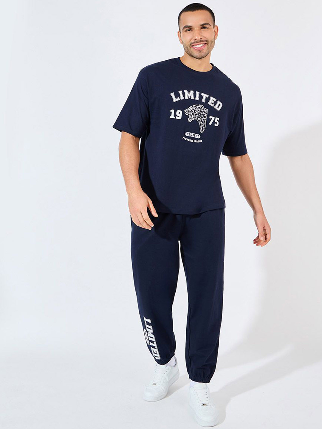 Styli Men Premium Varsity HD Print Heavy Jersey Oversized T-Shirt & Joggers Co-Ords