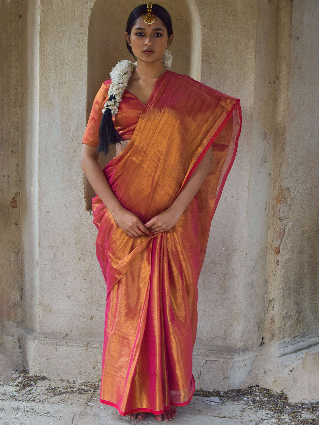 HUTS AND LOOMS Dual Tone Tissue Saree
