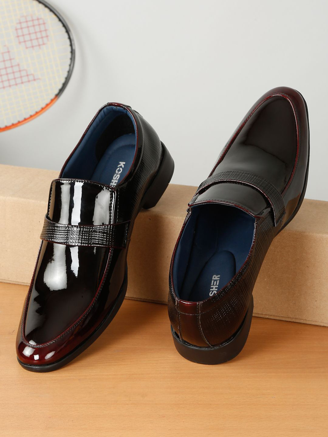 Kosher Men Solid Round Toe Formal Shoes