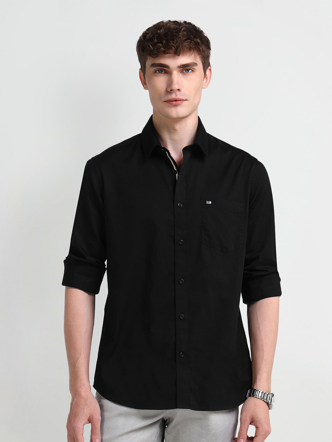 Arrow Sport Men Modern Spread Collar Solid Cotton Slim Fit Casual Shirt