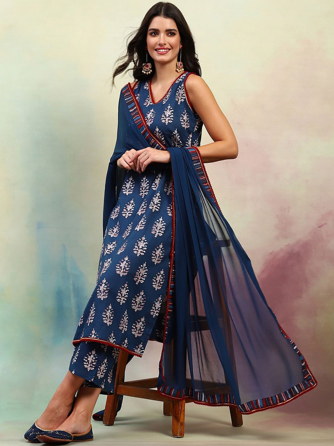 Khushal K Ethnic Motifs Printed V Neck Sleeveless Pure Cotton Kurta With Palazzo & Dupatta - Kurta Sets for Women 30856408 | Myntra