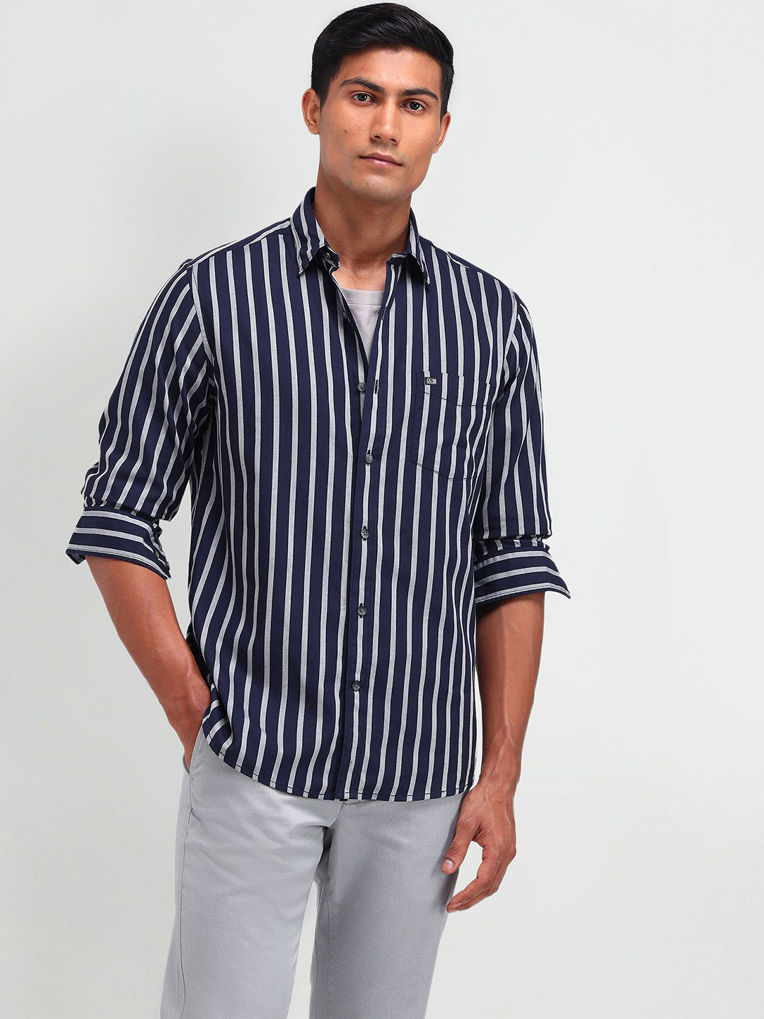 Arrow Sport Men Modern Vertical Striped Cotton Slim Fit Casual Shirt