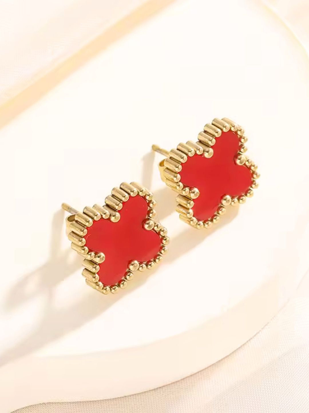 SALVE Anti-Tarnish Stainless Steel Clover Studs