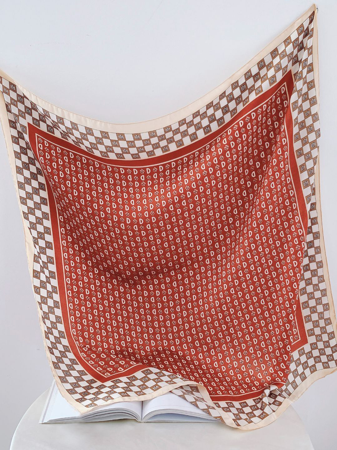 CrossKulture Women Checked Printed Scarf