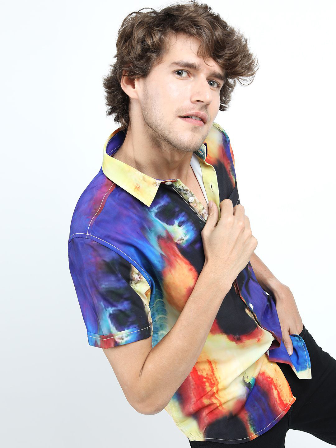 LOCOMOTIVE Men Premiums Printed Casual Slim Fit Shirt