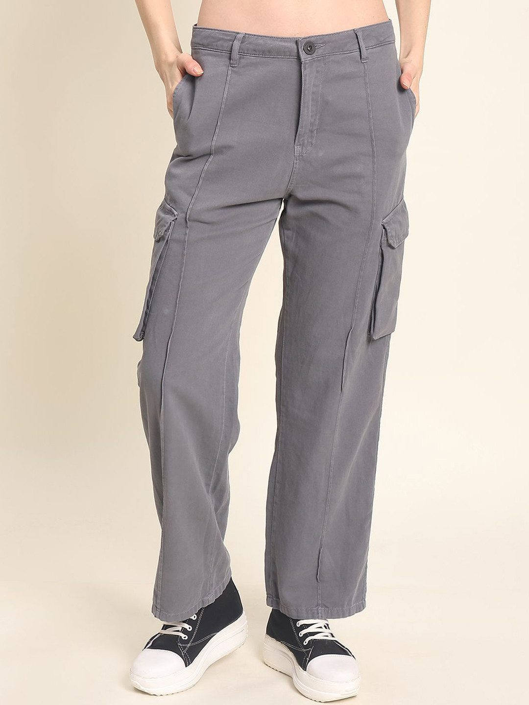The Roadster Lifestyle Co Pure Cotton Women Iron Grey  Straight-Fit Cargo Trousers