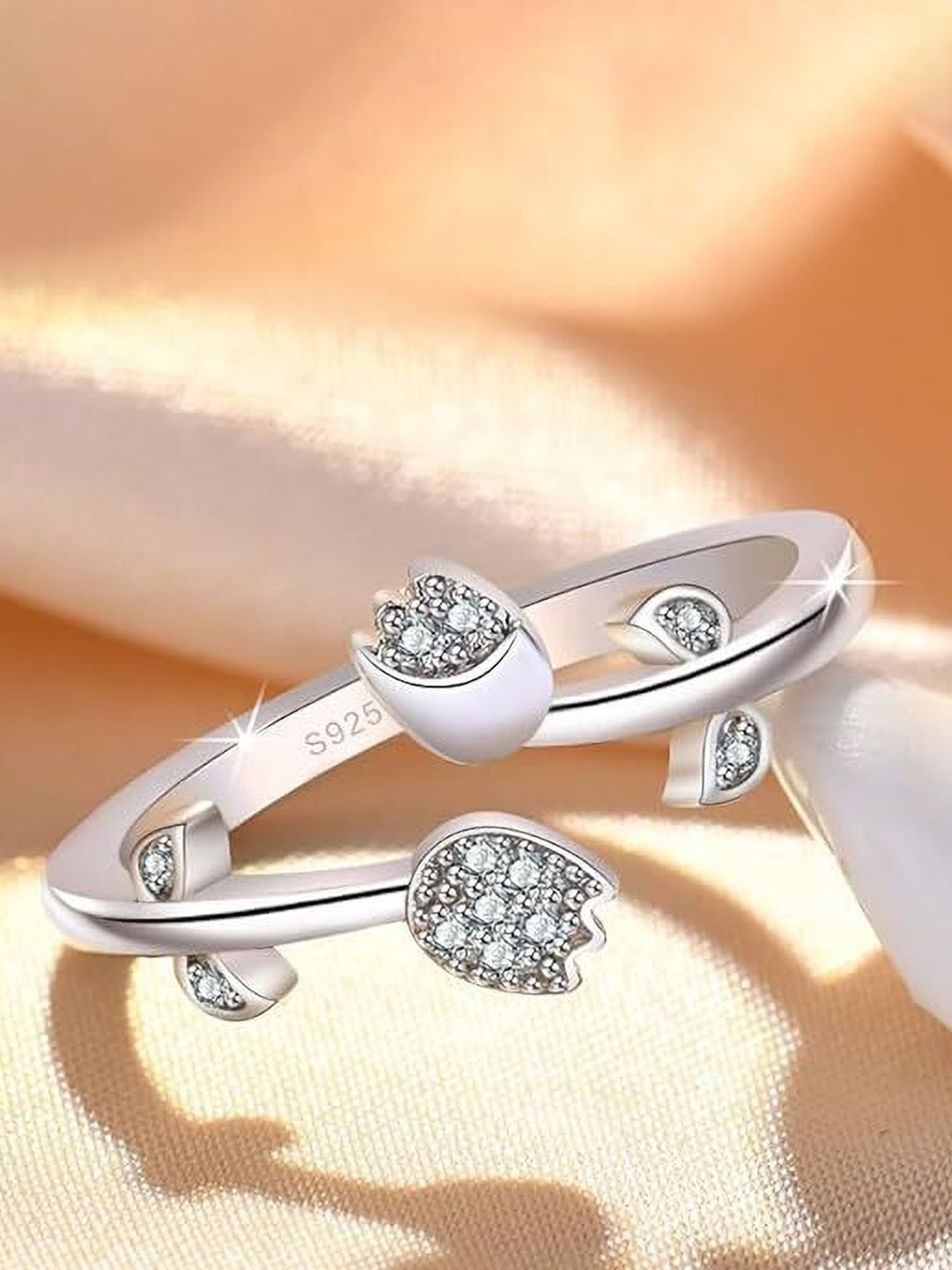 Lila Silver-Plated CZ-Studded Leaves Design Adjustable Ring