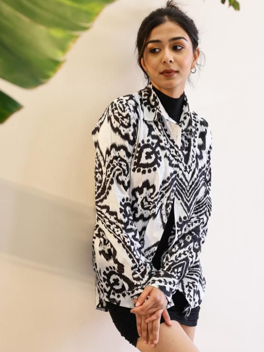 FLAVIA CREATION Women Spread Collar Abstract Printed Cotton Casual Shirt