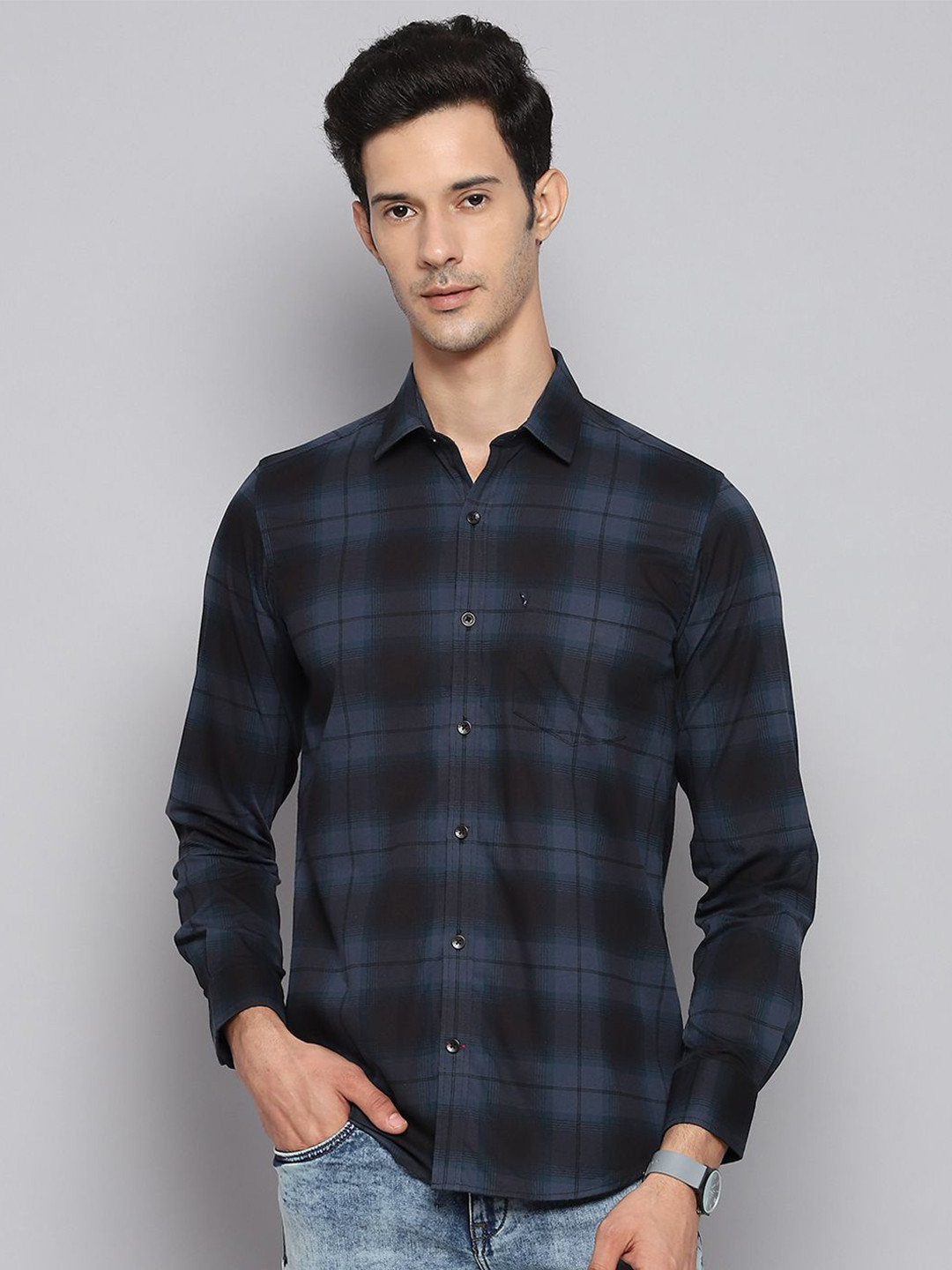 Cloak & Decker by Monte Carlo Men Spread Collar Tartan Checked Cotton Casual Shirt