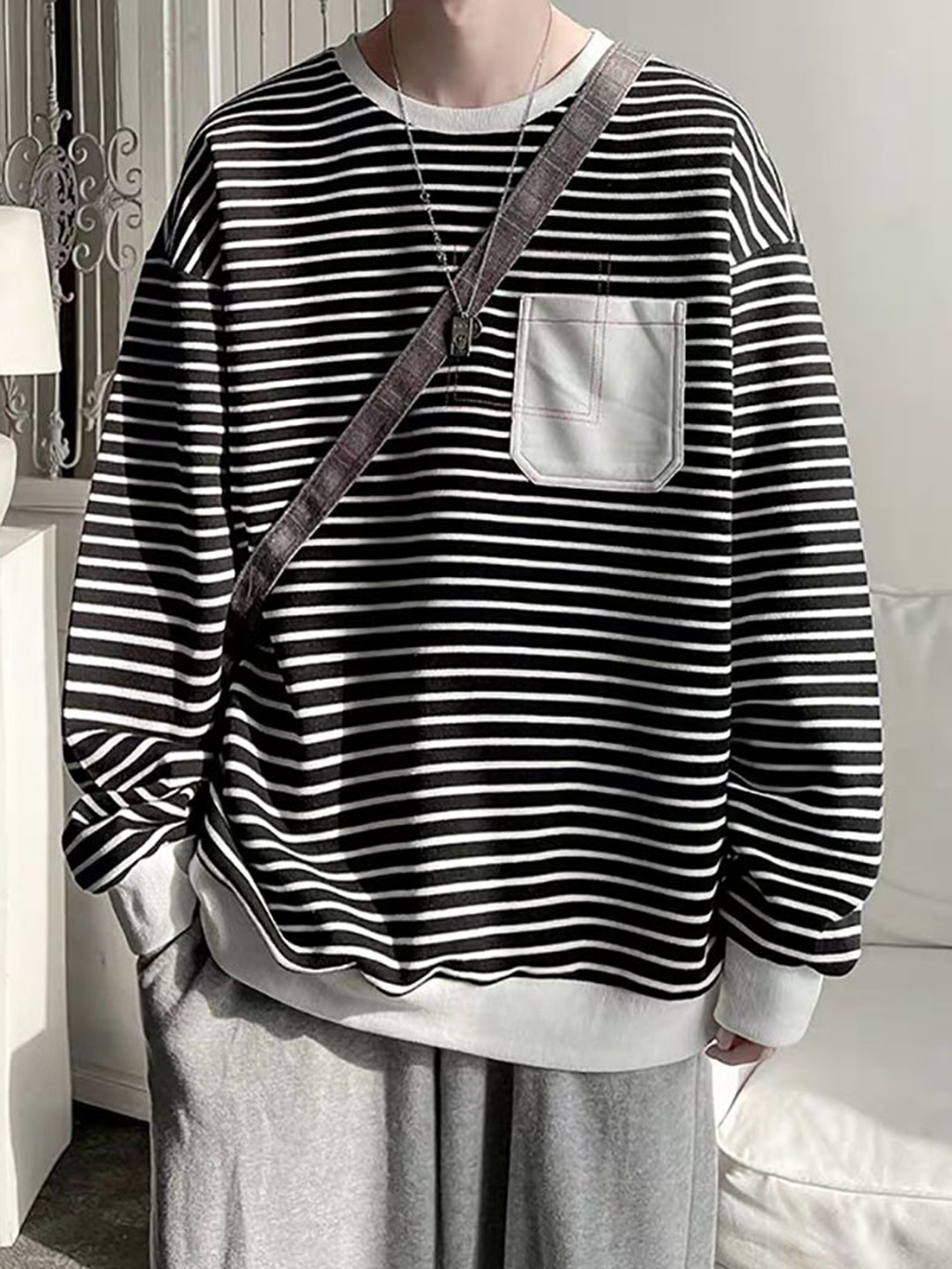 StyleCast x Revolte Men Oversized Striped Round Neck Tshirt