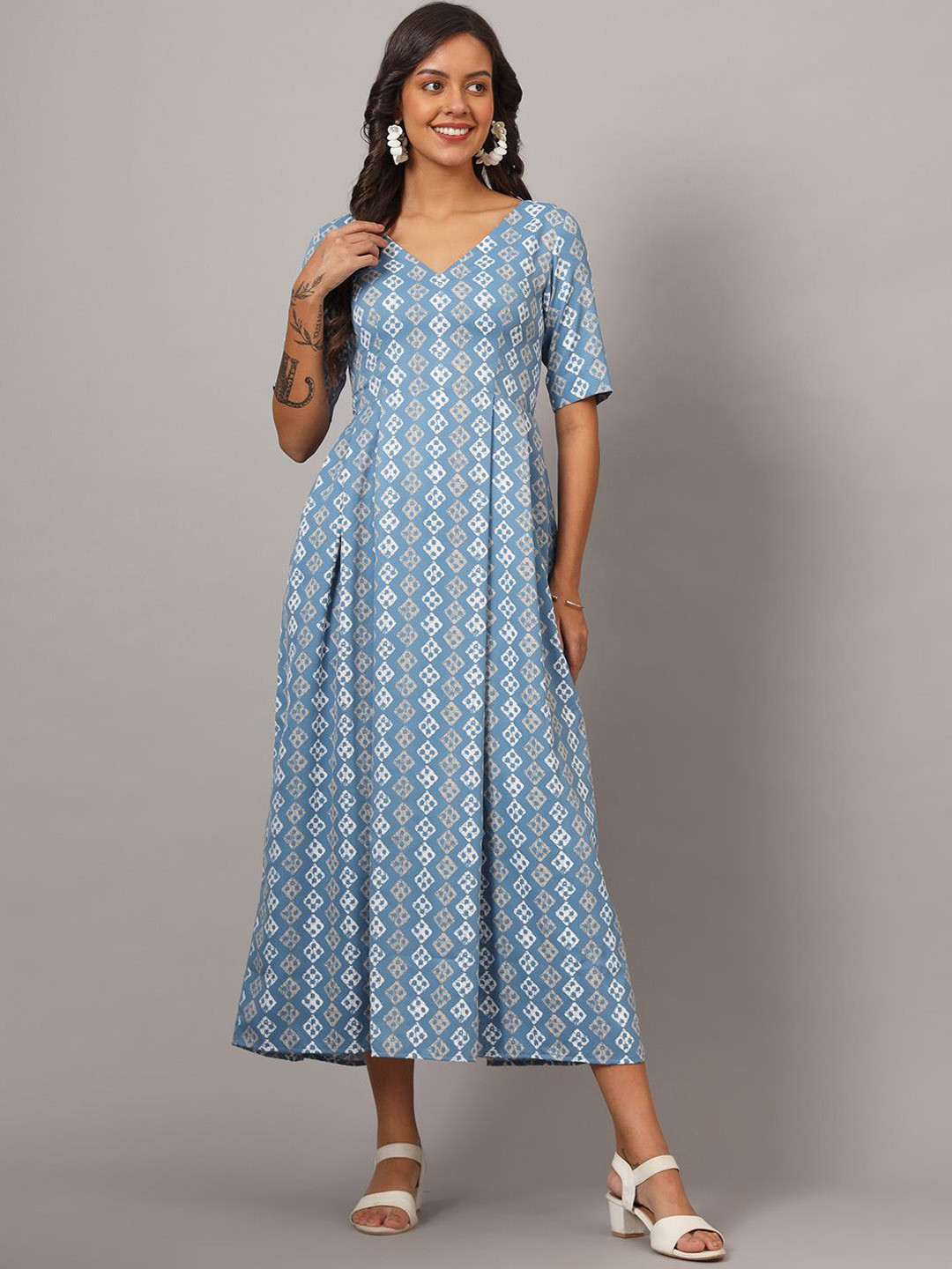 DHAKRE FASHION Geometric Printed V-Neck Pleated Fit & Flare Midi Silk Ethnic Dress