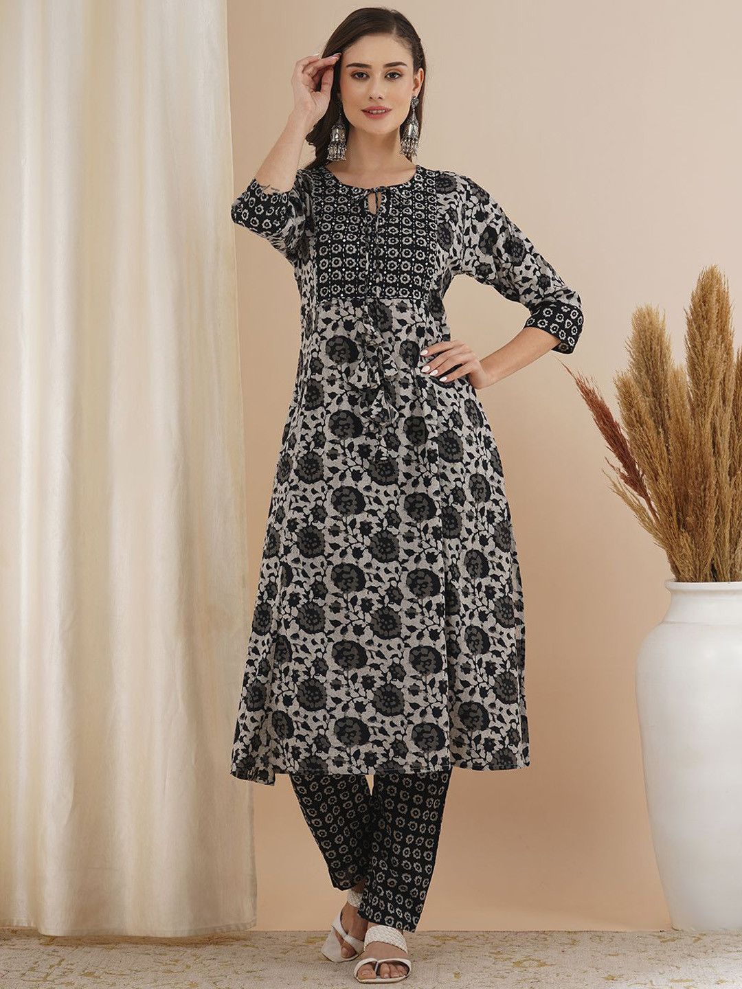 FASHOR Grey and Black Floral Printed Tie-Up Neck Pure Cotton Kurta with Trouser