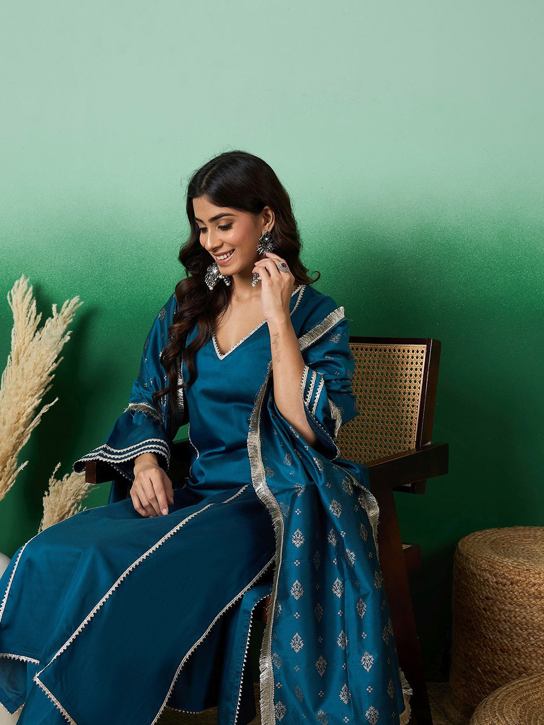 Sangria Striaght Kurta With Pant & Printed Dupatta