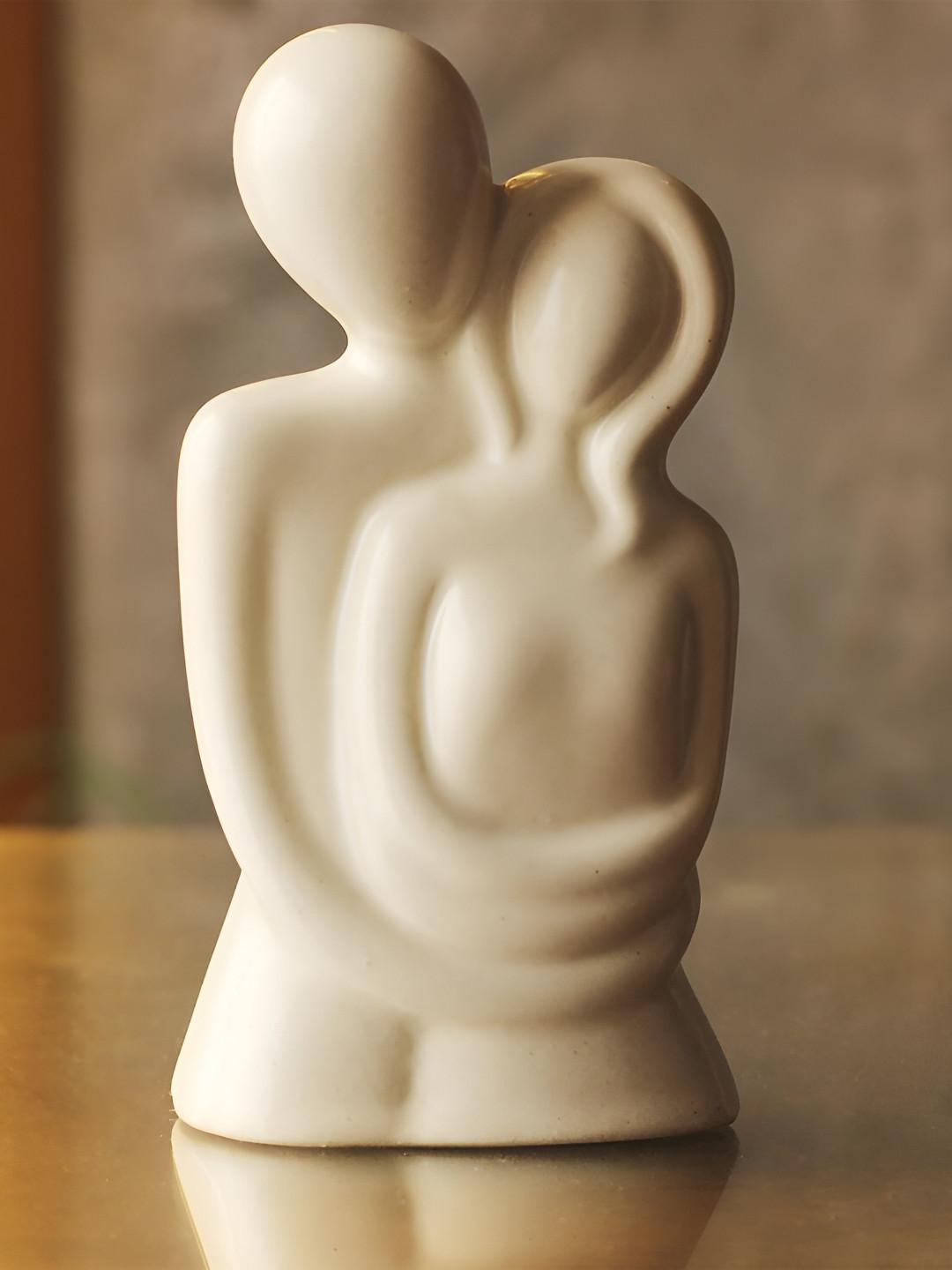 Lupaava Hugging Couple White Ceramic Matte Living Room Small Showpiece - 4 Inches