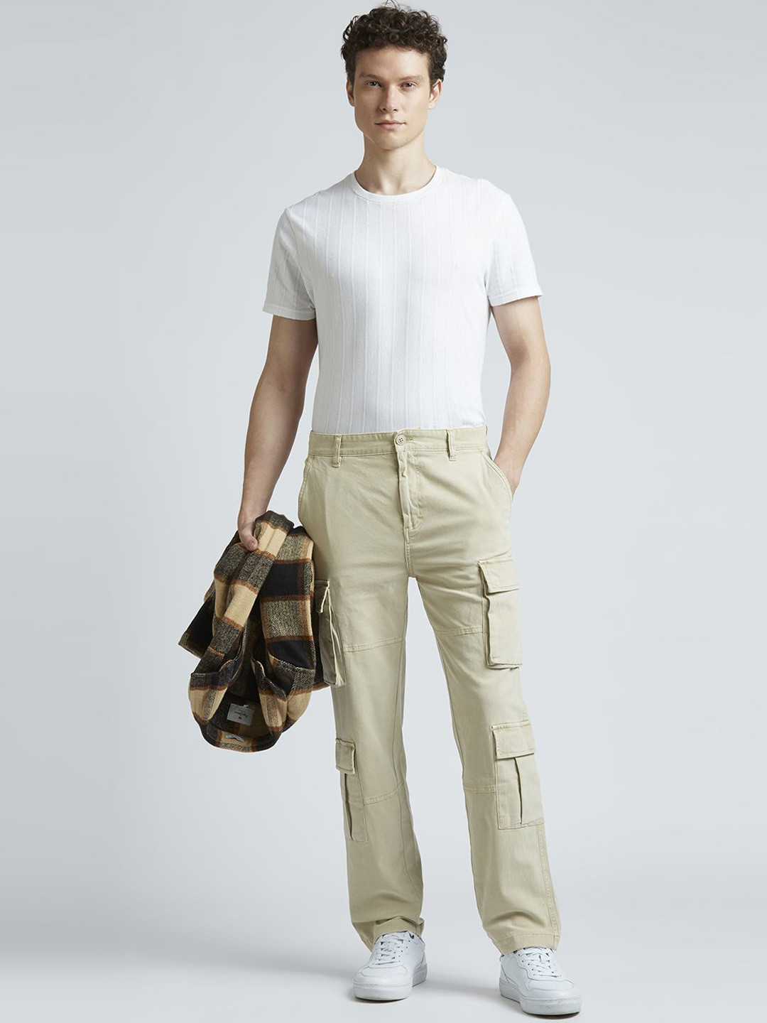 Pepe Jeans Men Slim Fit Cargos Mid-Rise Trousers