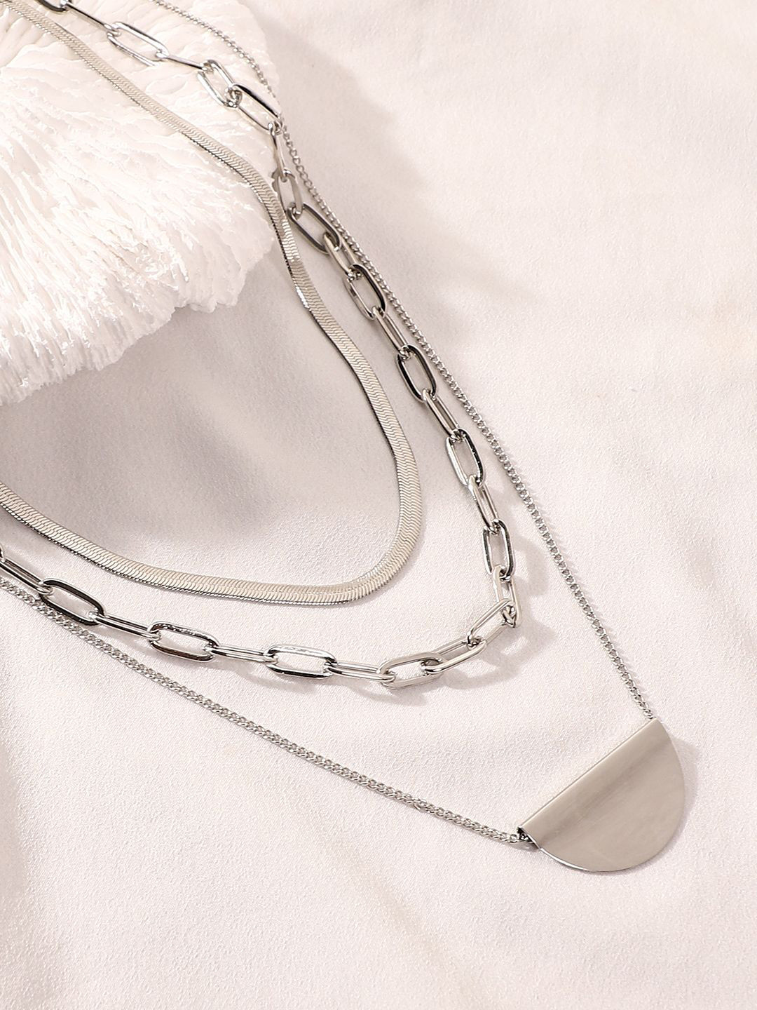 SOHI The Curve Chainlink Silver Plated Layered Necklace