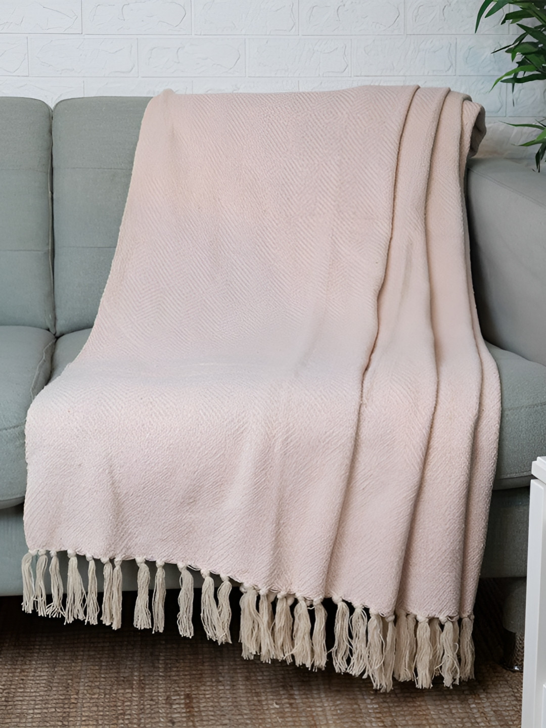BELLA TRUE Pink Cotton Woven Throw