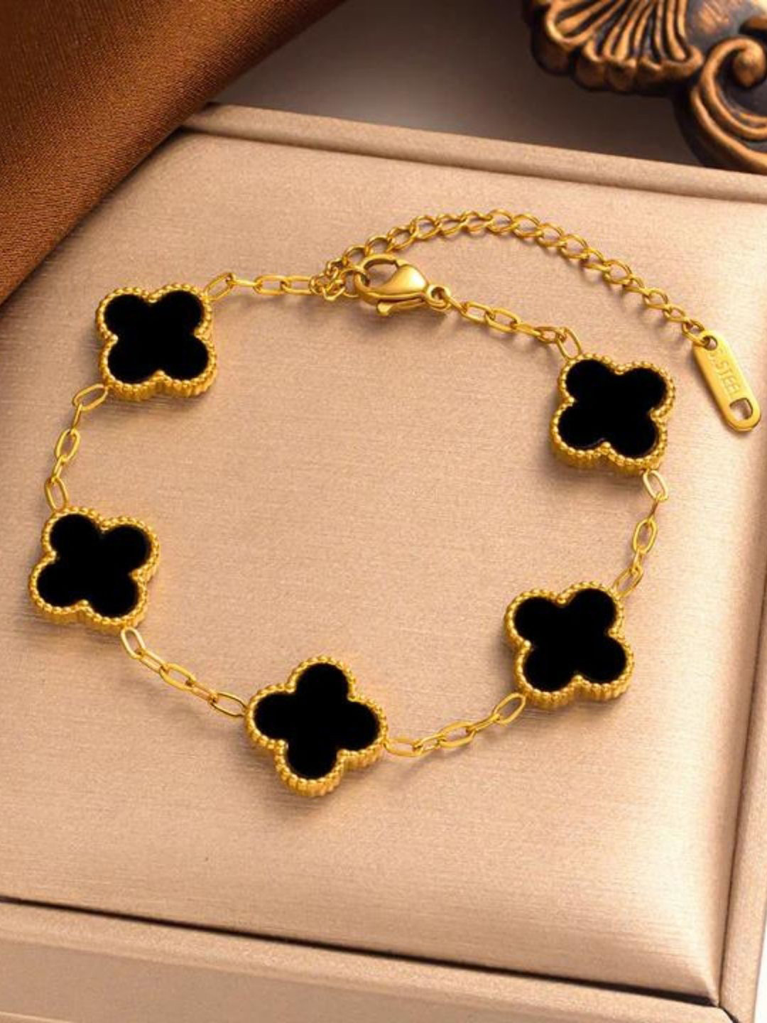 SALVE Stainless Steel Clover Wraparound Bracelet